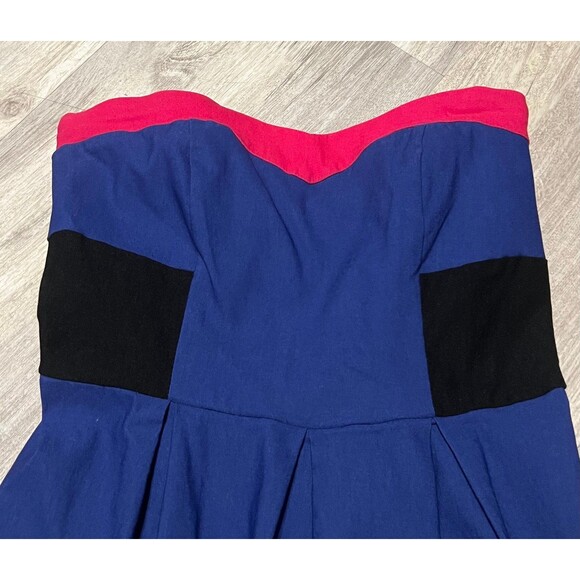 Dress - Picture 2 of 6